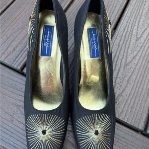 Nicole Miller Black Fabric Starburst Stitch Pattern Block Heel Size 11